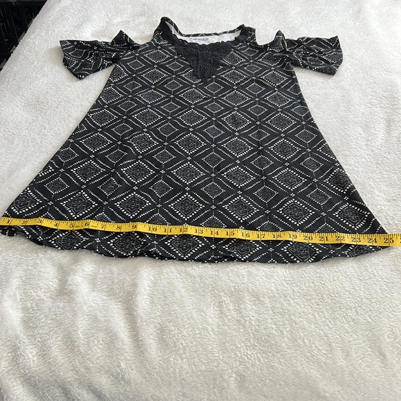 MUDD Girls Short Sleeve Cold Shoulder Dress, size 14 regular, knee length, - Picture 6 of 9